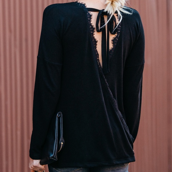 Amaryllis Tops - 🎉Black Open-Back Lace-Accent Top